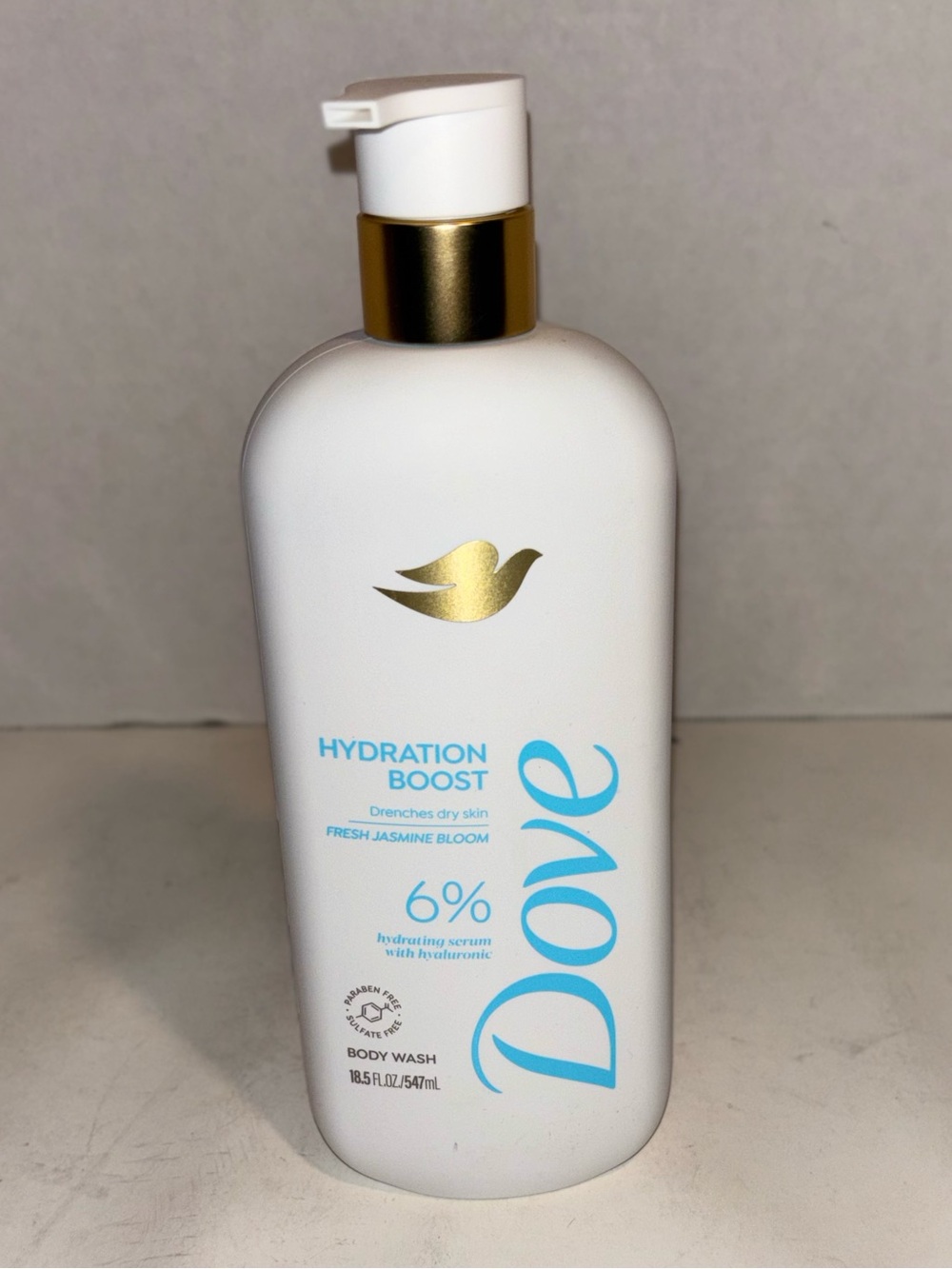 Dove Hydration Boost Body Wash - White with Blue Accents Brand New